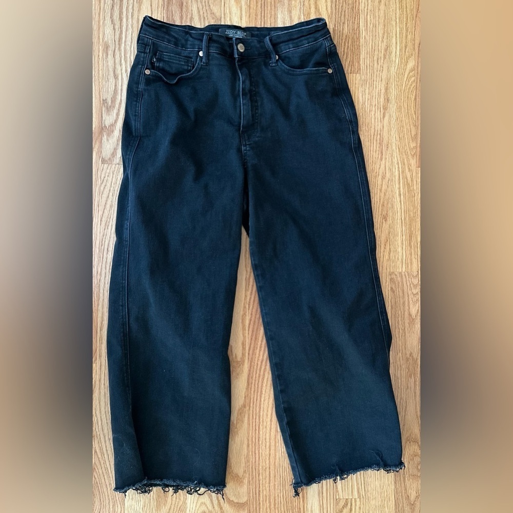 Judy Blue Wide Leg Black Jeans Women’s Size 11/30, Raw Hem Crop Style